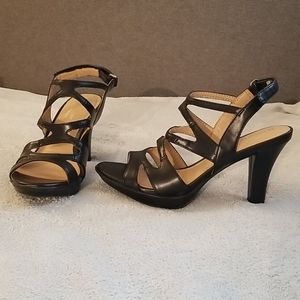 Naturalizer Comfort Heels